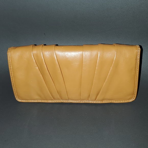 Billabong Pleated Clutch Wallet - Picture 13 of 14
